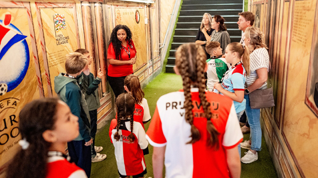 Feyenoord spelerstunnel 2