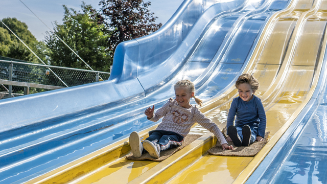 Recreatiepark Linnaeushof glijbaan