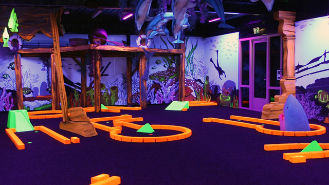 Adventuredome glowgolf